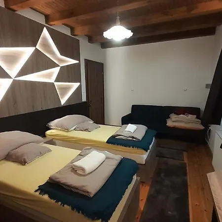 Franko Tanya Vendeghaz * Szarvas