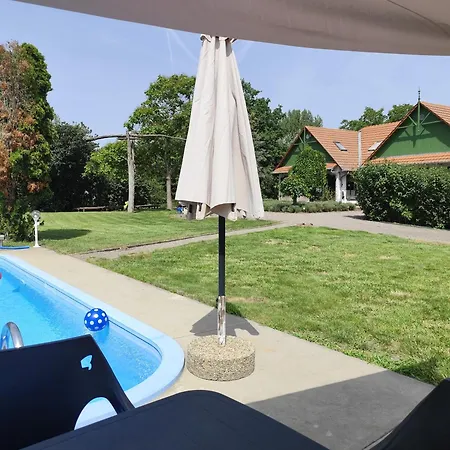 Franko Tanya Vendeghaz * Szarvas